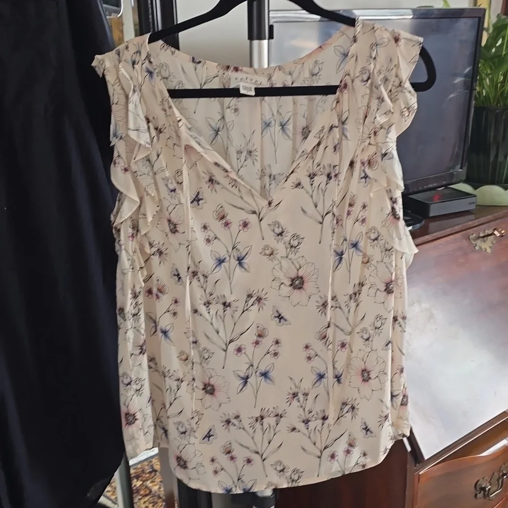 Velvet Floral Ruffle Sleeve Top - Picture 1 of 5